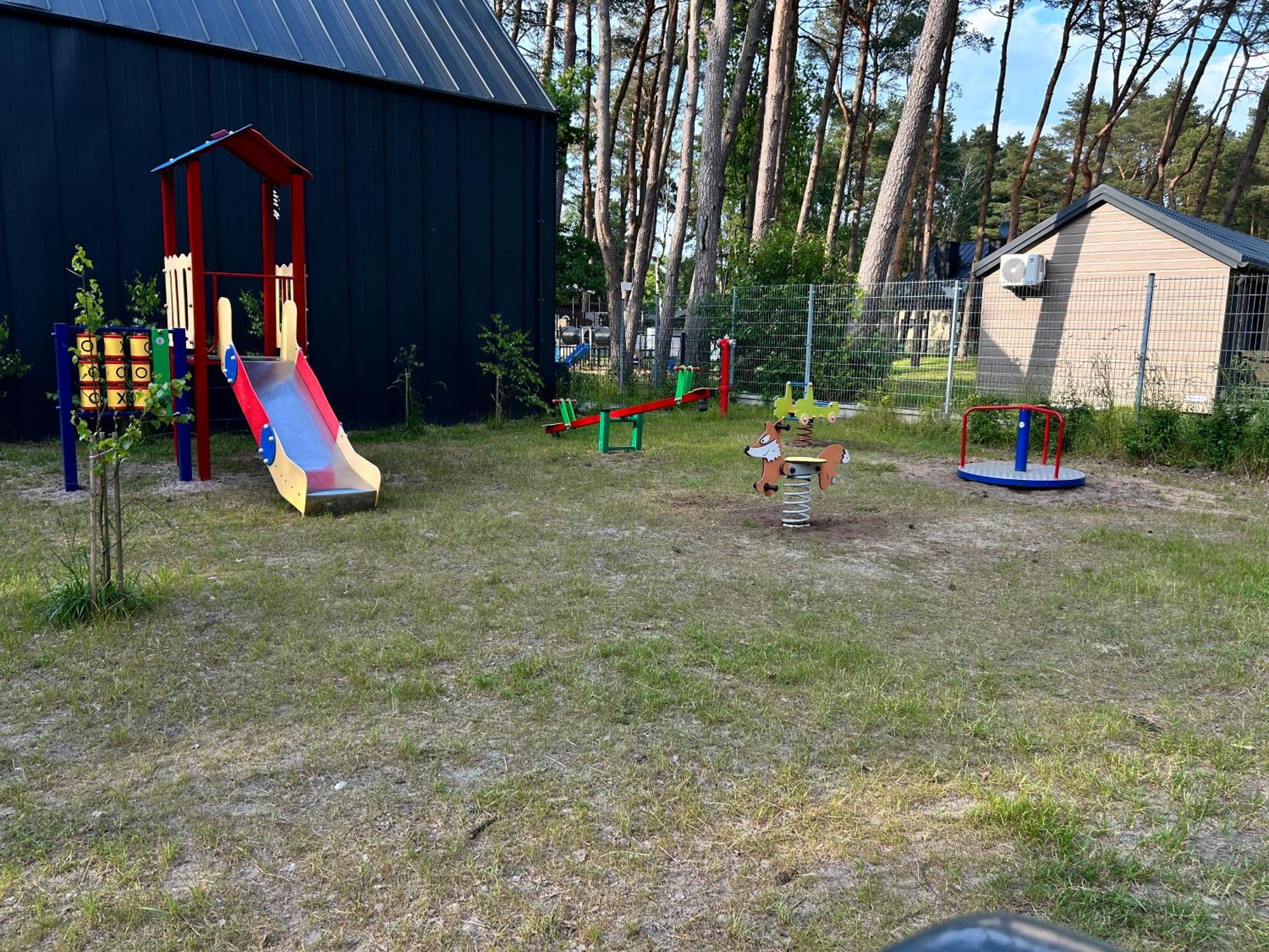 Domki Bursztyn Mrzeżyno Exteriör bild